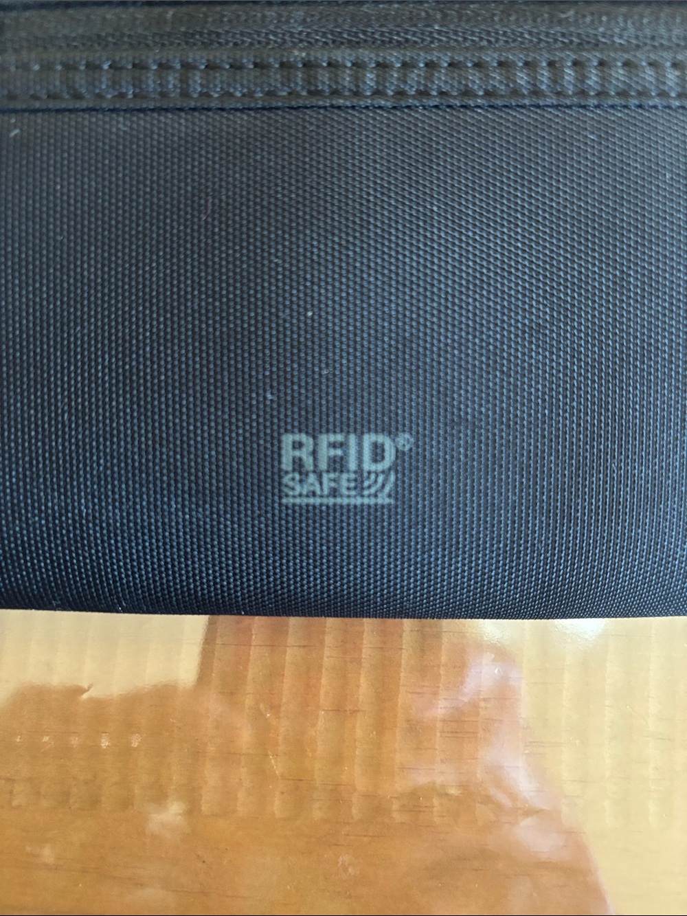 PACSAFE Wallet - Picture 5 of 8